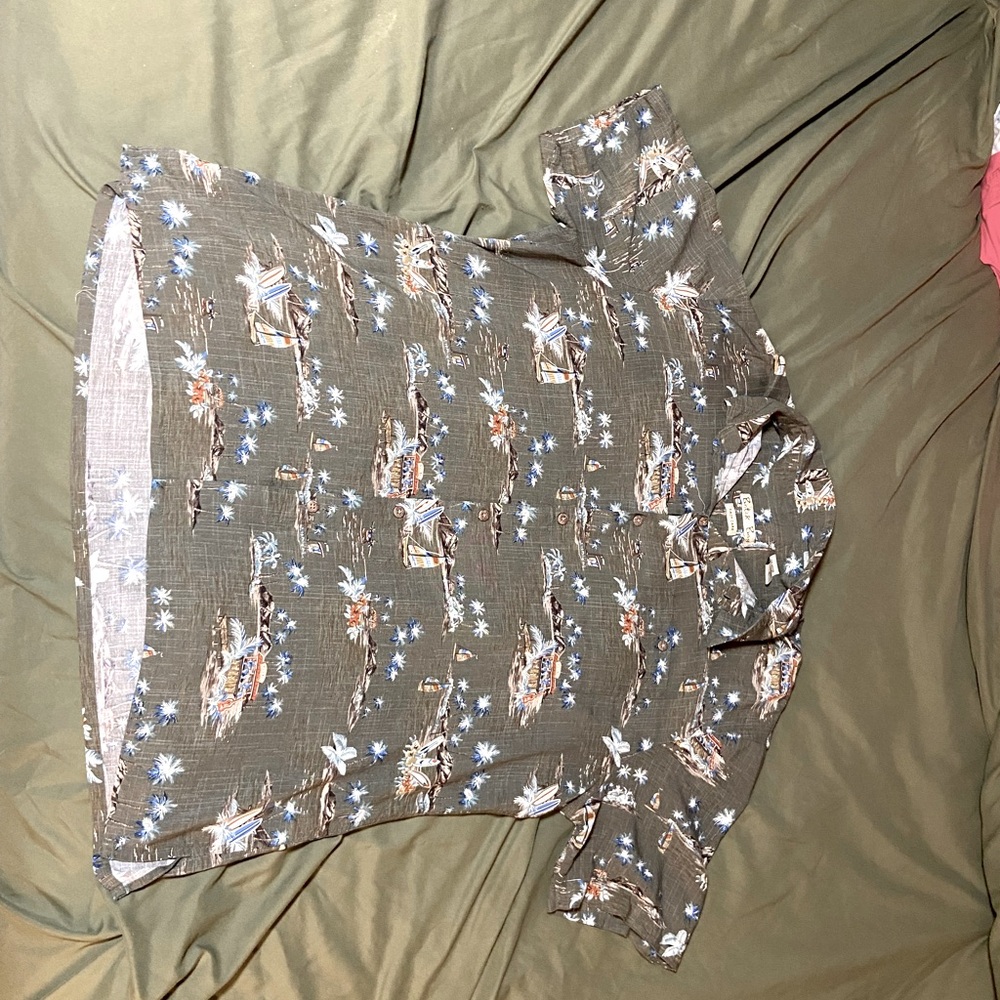 Xl beach or dress up shirt